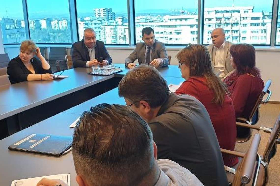 VIDEO| Primarul Adrian Dobre: S-a luat decizia de a suspenda toate activităților culturale și sportive din cadrul instituțiilor subordonate Primăriei Ploiești