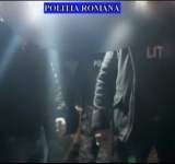 VIDEO| Percheziții în Prahova la la domiciliile unor persoane bănuite de comiterea unei infracțiuni de tulburarea ordinii și linștii publice