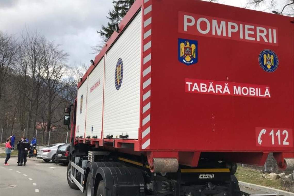 CORONAVIRUS | La Spitalul Sinaia se instalează un cort destinat activității de triere a pacienților