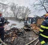 VIDEO| Incendiu la o casă din comuna Drăgănești