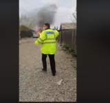 Scandal monstru în cartierul Mimiu. Polițiștii au tras focuri de armă, iar o mașină a fost incendiată