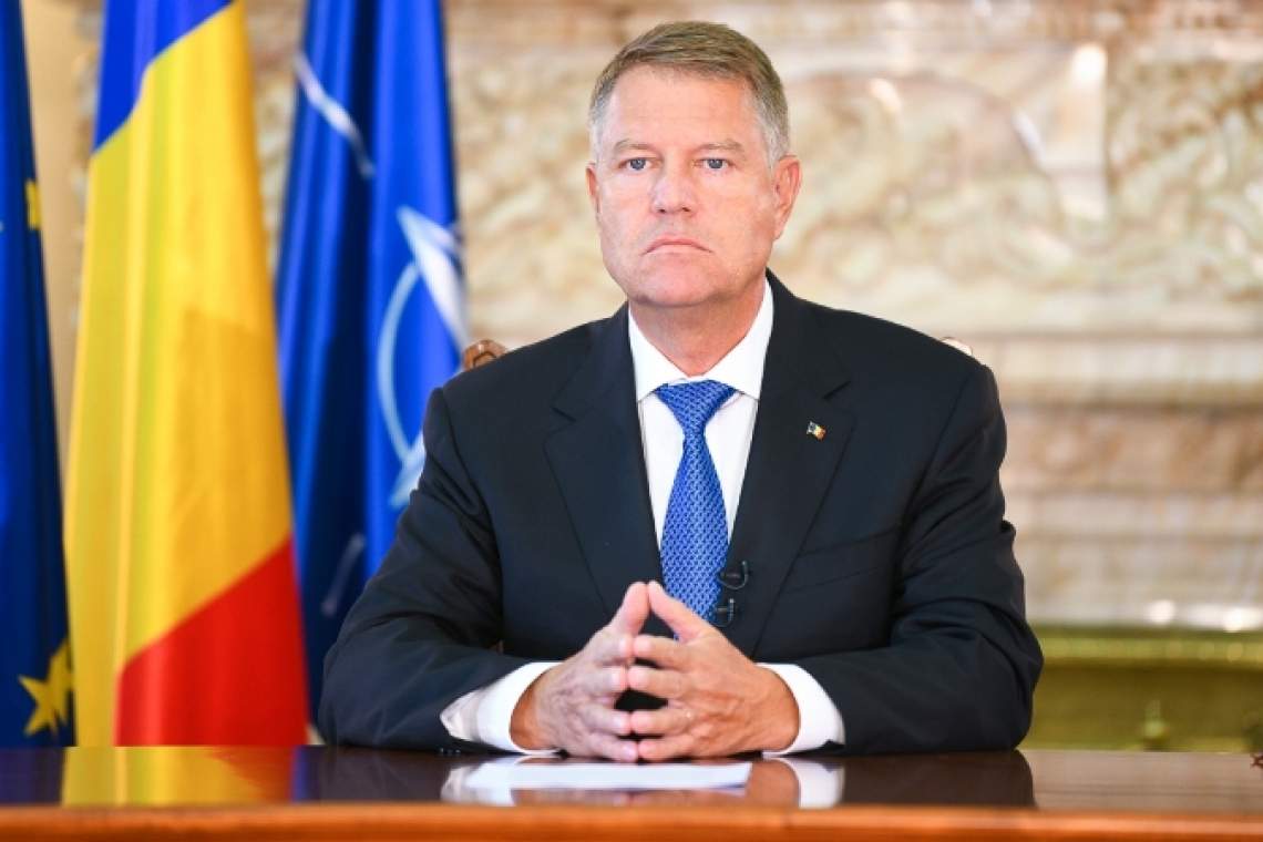 Președintele Klaus Iohannis, mesaj către medici: Voi sunteți în prima linie. Ne uităm la voi cu speranță și cu încredere