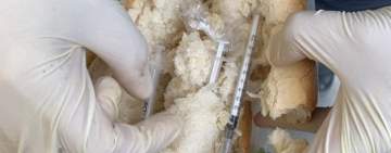 FOTO| Droguri ascunse în pâine și aduse unui tânăr aflat în carantină!