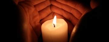 Coronavirus: Cum vom lua lumina sfântă de Paște