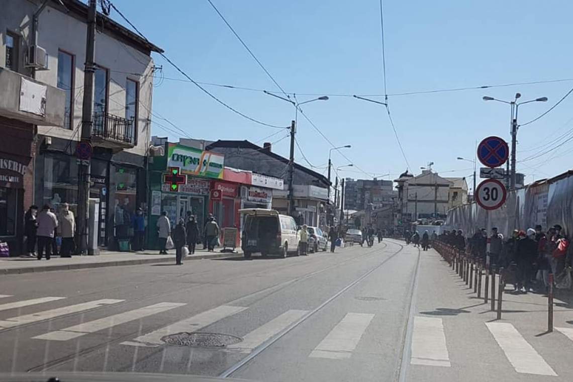 Aglomerație în Piața Centrală din Ploiești. Au fost date amenzi de 96.800 lei
