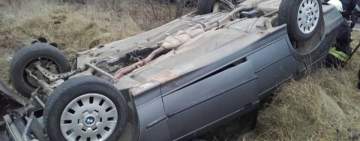 Accident în zona localității Ariceștii Rahtivani! O mașină s-a răsturnat