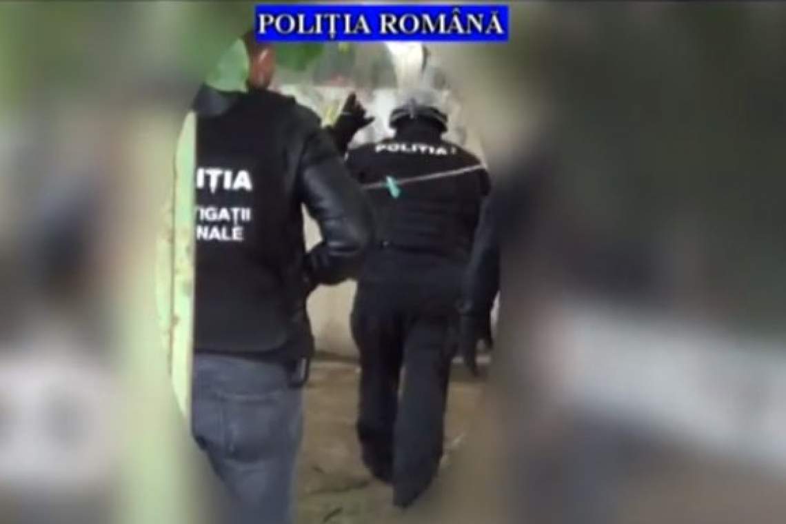 VIDEO: Imagini de la perchezițiile din Ploiești! Au fost vizate persoane care cereau bani și bijuterii pentru rugăciuni și dezlegări