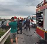 FOTO| Accident pe Centura de Vest a Ploieștiului!  O tânără șoferiță a ieșit în decor și a intrat într-un stâlp pe Centura de Vest a Ploieștiului