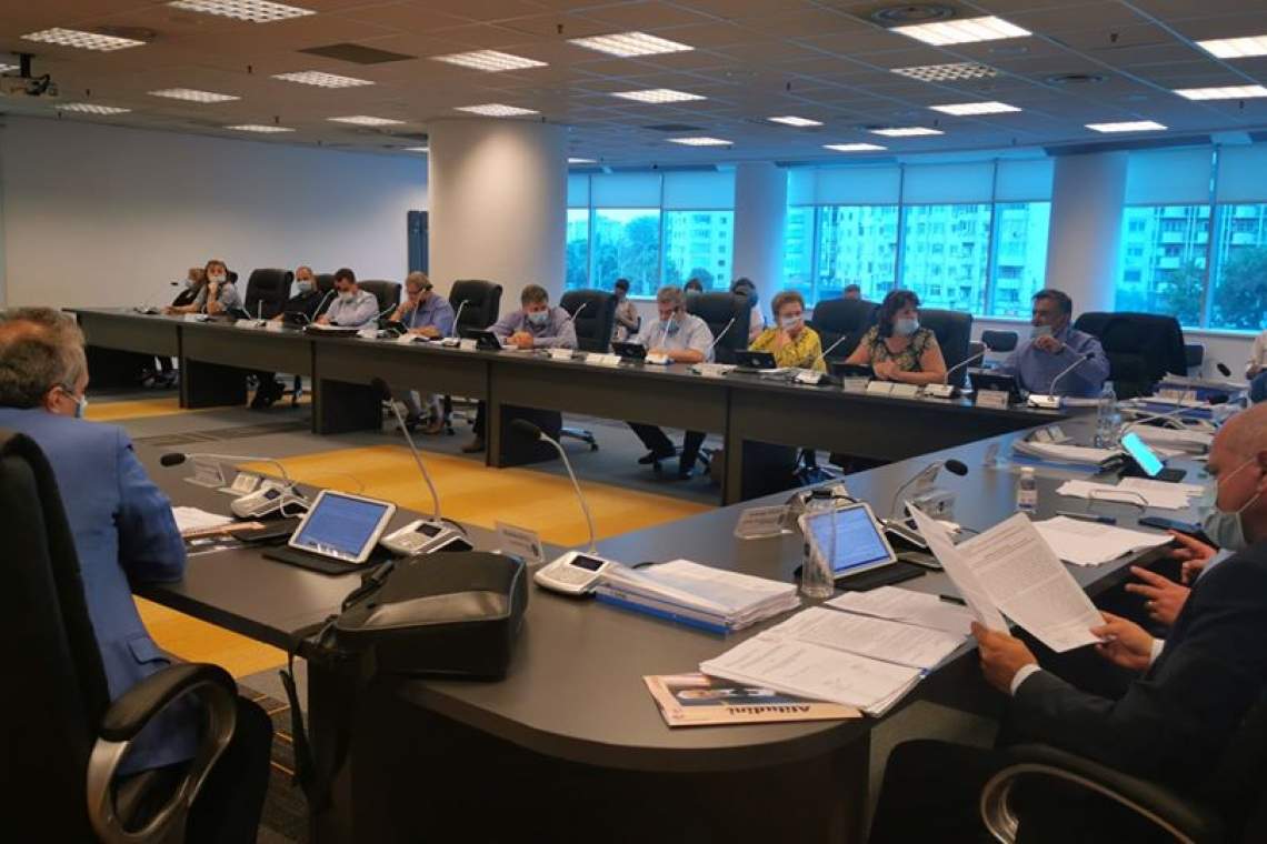 Majoritatea PSD-ALDE-PMP din CL Ploiești, acuzată de consilierii PNL că risipește banii publici