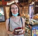 Cofetăria Le Bonbon din Ploiești premiază cu câte un tort elevii care au luat 10 la BAC
