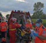 FOTO| Accident grav în Prahova! Trei persoane, printre care și un copil de 7 ani, transportate la spital