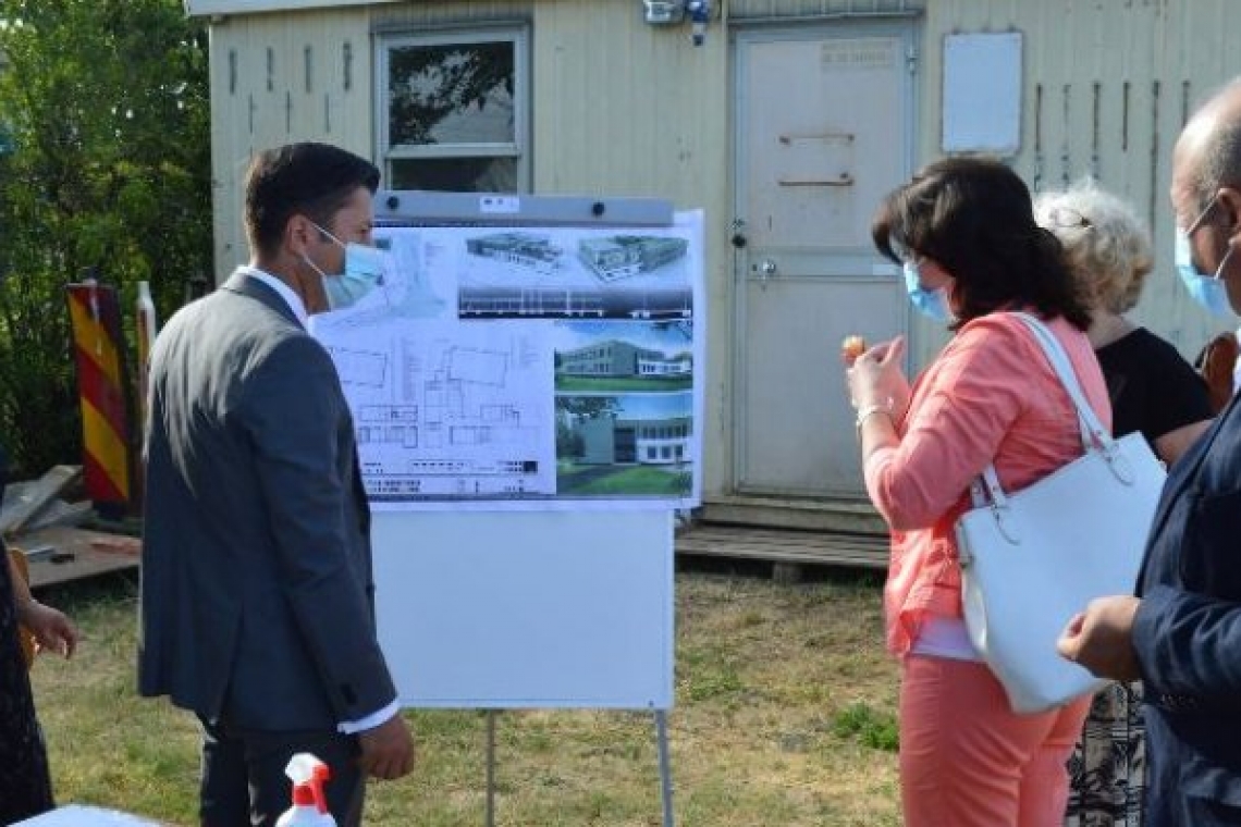 Ministrul Educației, în vizită de lucru pe șantierul școlii de la Potigrafu