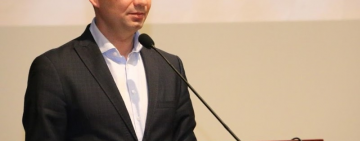 Bogdan Toader, replică dură la adresa lui Iulian Dumitrescu: Atacați, în necunoștință de cauză deși ar fi trebuit să știți că gestionarea salarizării și a sporurilor din sistemul medical revine Ministerului Sănătății și Casei de Asigurări de Sănătate