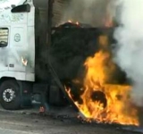 Incendiu la un TIR aflat în mers, la Ploieștiori