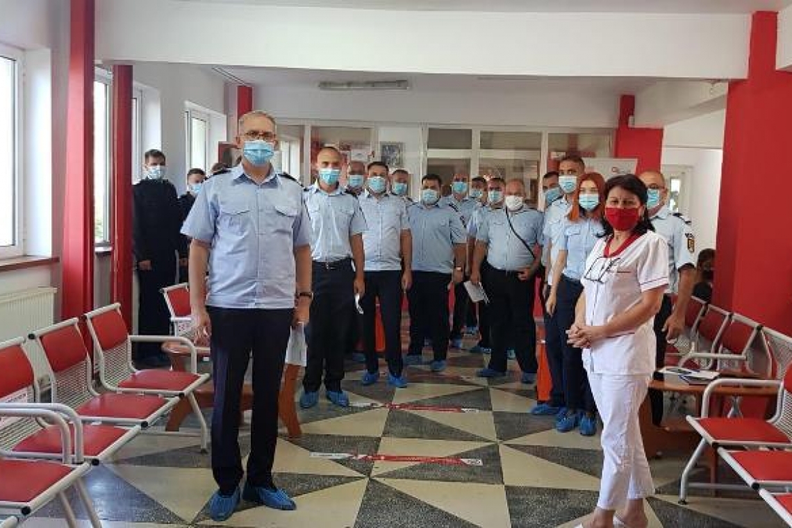 "Salvatorii donează pentru viață!" Peste 100 de pompieri prahoveni donează sânge