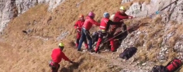 VIDEO| Un tânăr din Brașov a murit după ce s-a prăbușit cu parapanta în Bucegi