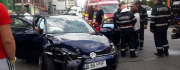 Accident pe DN1, la Cornu. Un bărbat a fost transportat la spital