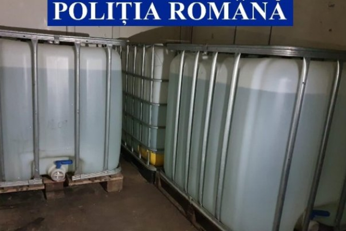 Percheziții în Prahova la producători ilegali de băuturi alcoolice
