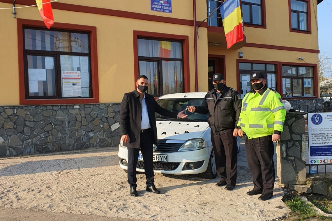 Valentin Stan, primarul comunei Colceag, donație către Poliția Locală