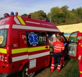 Copil transportat la spital în stare gravă după ce a fost lovit de o mașină!  Traversa printr-un loc nepermis în zona Hipodrom Ploiești