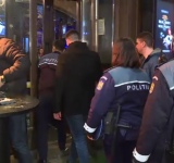 Petrecere de VALENTINE’S DAY, întreruptă de polițiștii prahoveni