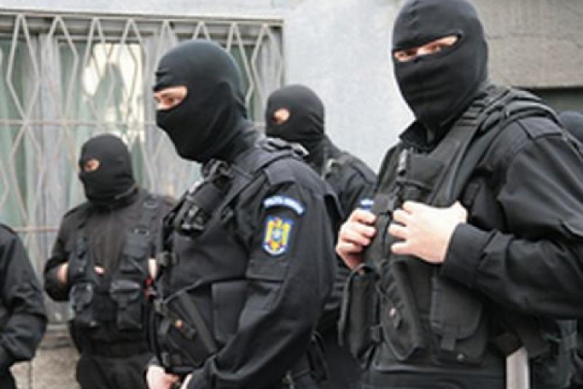 Șase persoane, reținute după bătaia din stradă, din cartierul “Radu de la Afumați”