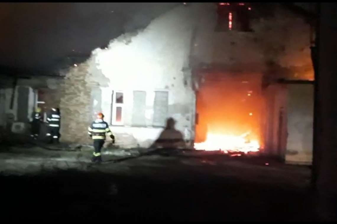 Incredibil! Victimele incendiului de la fabrica de prelucrare produse petroliere din Prahova nu pot fi tratate în România