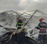 Cauza incendiului produs la cortul de evenimente din Strejnicu, deținut de familia primarului din Târgșoru Vechi
