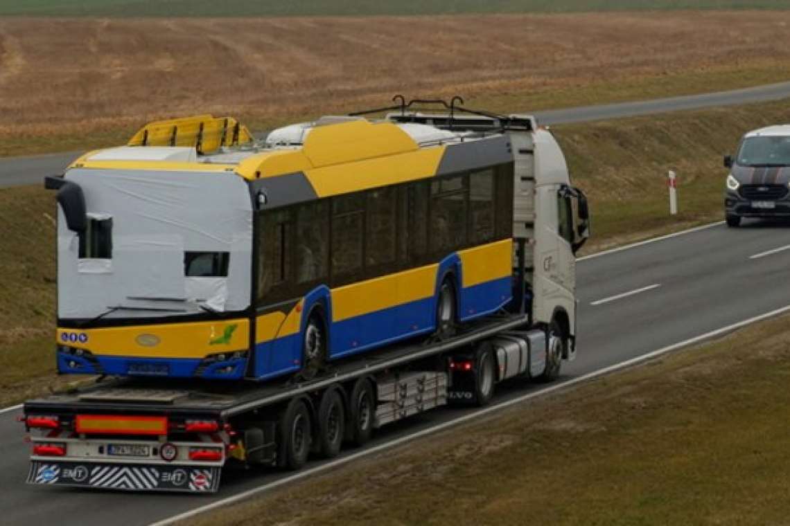 Douăzeci de troleibuze noi ar urma să ajungă la Ploiești începând cu luna aprilie. Primarul Volosevici: Mai aşteptăm şi cele zece autobuze electrice
