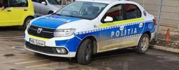 Doi polițiști au fost amendați după ce au parcat pe două locuri de parcare pentru persoanele cu handicap