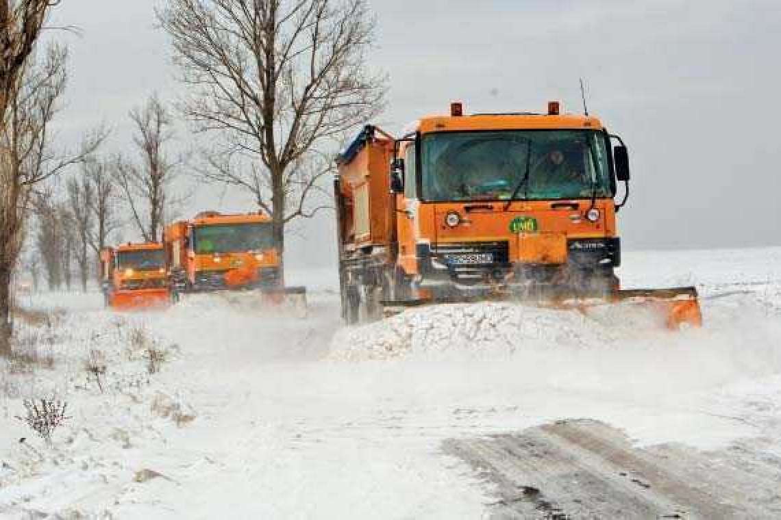 Conducerea Consiliului Județean va rezilia contractele cu operatorii de deszăpezire care intervin pe drumurile din Prahova 