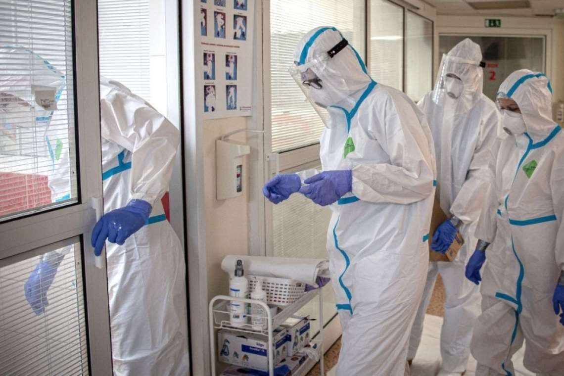România a atins cel mai mare număr de pacienţi internaţi în secţiile ATI  COVID
