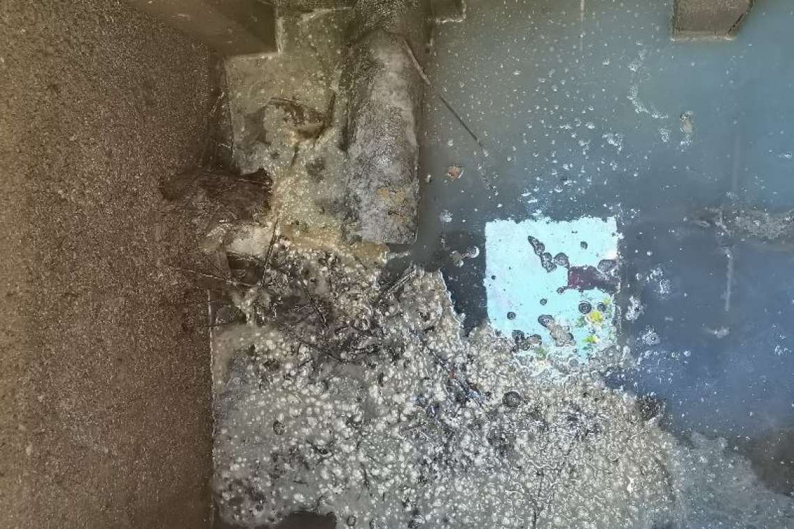 Producătorii care au deversat ape neconforme în rețeaua de canalizare, amendați de Garda de Mediu Prahova