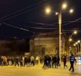 Au continuat protestele anti-restricții la Ploiești. Jandarmeria Prahova: Acțiunea s-a desfășurat pașnic. Au fost aplicate două sancțiuni
