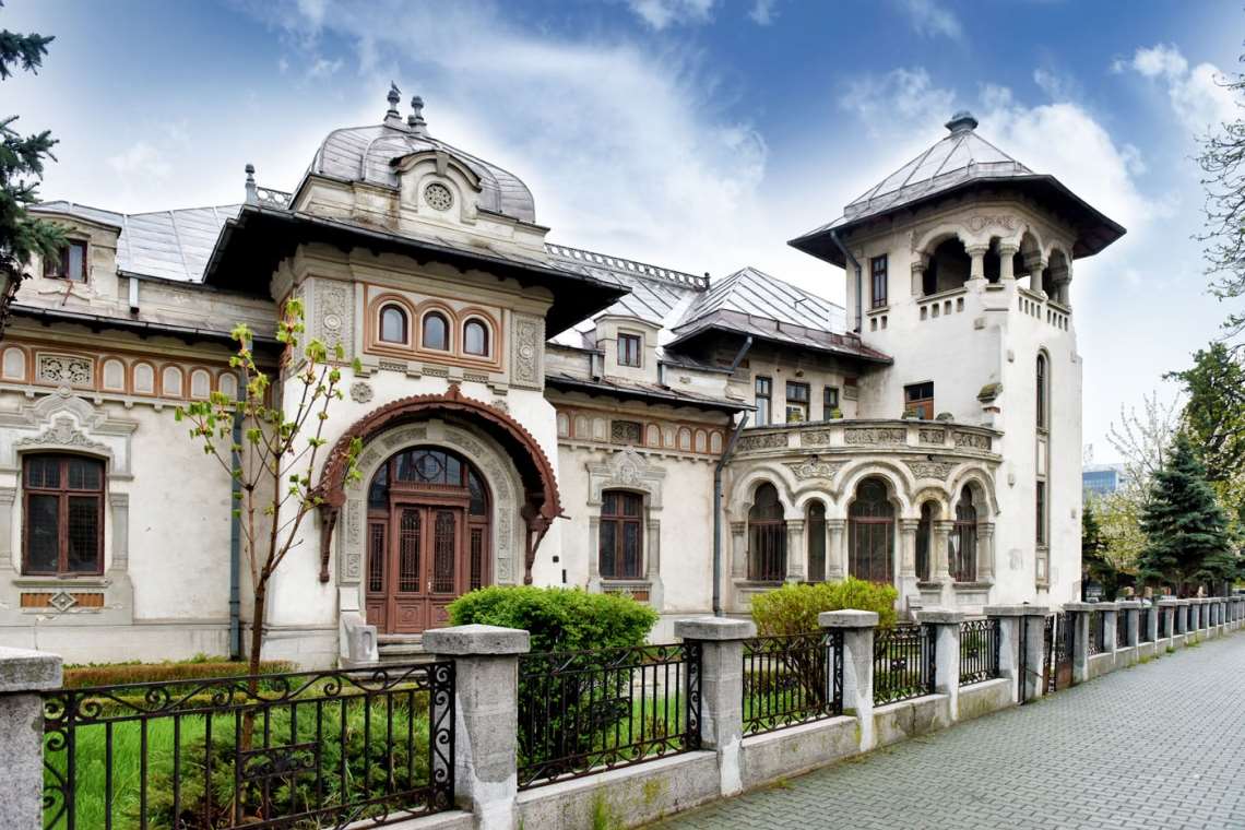 Fosta ”Casă a Căsătoriilor”, în atenția Primăriei Ploiești. Primarul Volosevici: Mi se pare obligatoriu să fiu atent la solicitările ploieştenilor, care îşi doresc foarte mult ca acel imobil să fie achiziţionat de Primărie