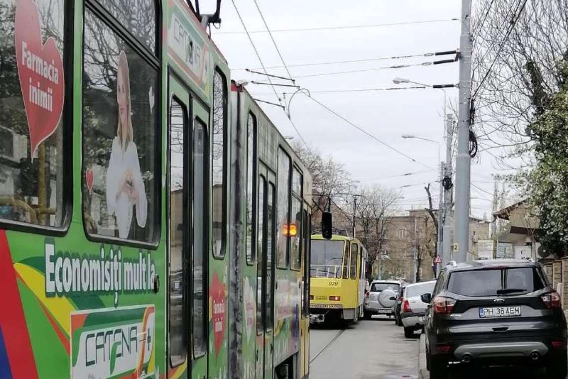 FOTO | Ai parcat ca un...! Circulaţia tramvaielor pe ruta 101, dată peste cap!