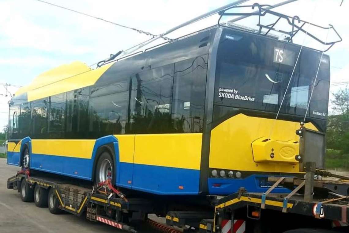 FOTO Au sosit încă două troleibuze noi în Ploiești