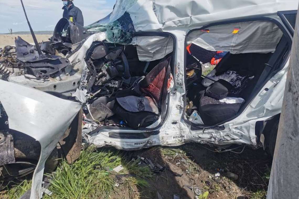 FOTO Accident teribil pe DN1, la Băicoi. Două persoane au murit, iar alte două au fost rănite grav