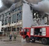 Pompierii intervin , din nou, la Brazi, la locul incendiului izbucnit acum aproape două săptămâni