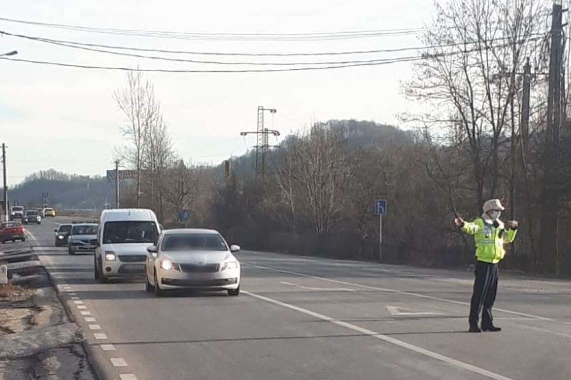 Atenție, șoferi! Razie rutieră pe drumurile naționale din Prahova! În ce zone acționează Poliția
