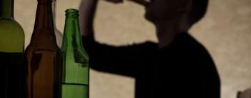 Alcoolul naște monștri! Un bărbat a murit după ce a fost bătut de prietenul de pahar 