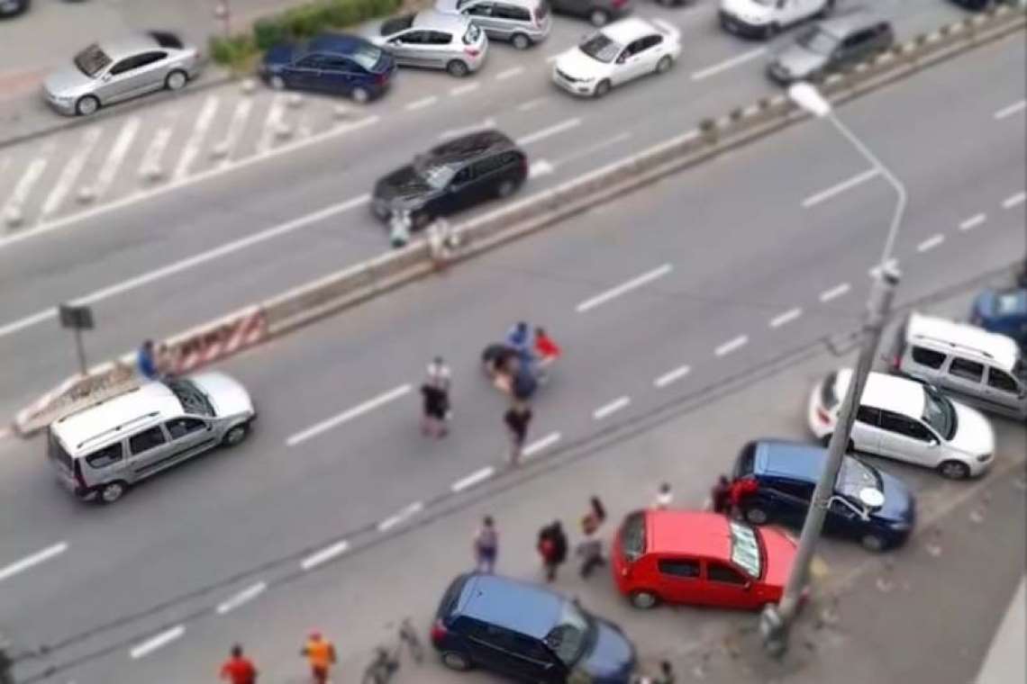 Copil de 12 ani, lovit pe  trecerea pentru pietoni din Bariera București. Șoferul vinovat, un tânăr de 18 ani