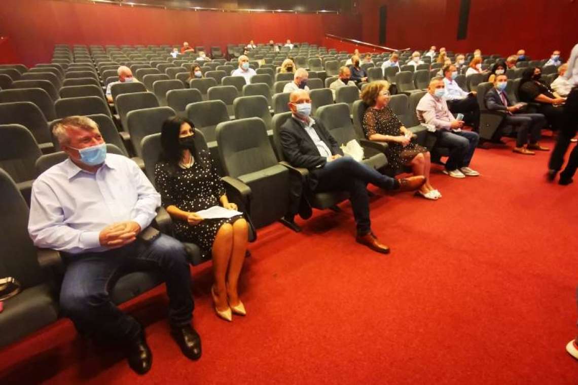 Consilierii PSD Prahova cer lămuriri legate de sensul giratoriu de la Păulești