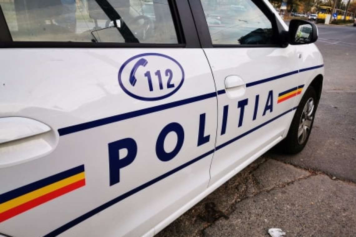 Accident pe DN1, în Sinaia. O maşină, la un pas să ajungă în râul Prahova