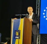Iulian Dumitrescu, liderul PNL Prahova, prezent la negocierile cu USR și PSD