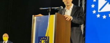 Iulian Dumitrescu, liderul PNL Prahova, prezent la negocierile cu USR și PSD