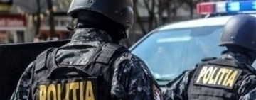 Percheziții în Prahova. Sunt vizate persoane bănuite de trafic de droguri