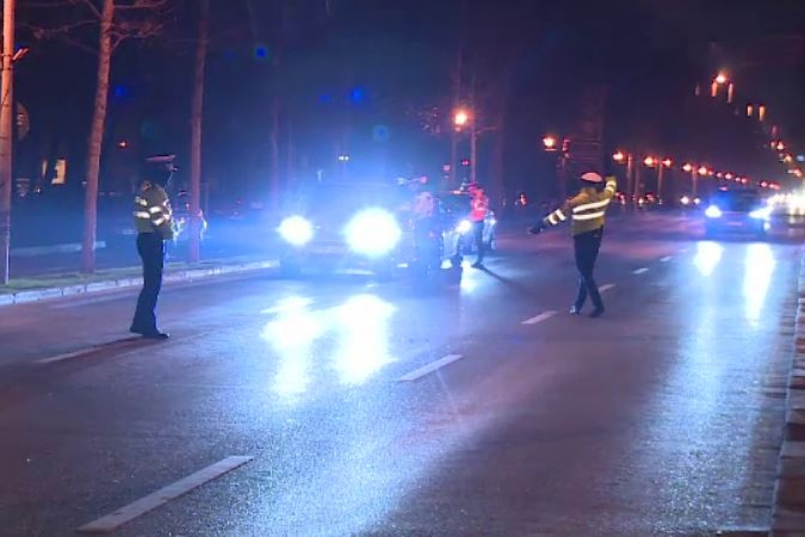 Accident pe strada Democrației din Ploiești. Au fost implicate trei mașini