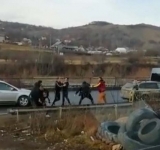 Bătaie în trafic pe DN 1, la Comarnic - VIDEO