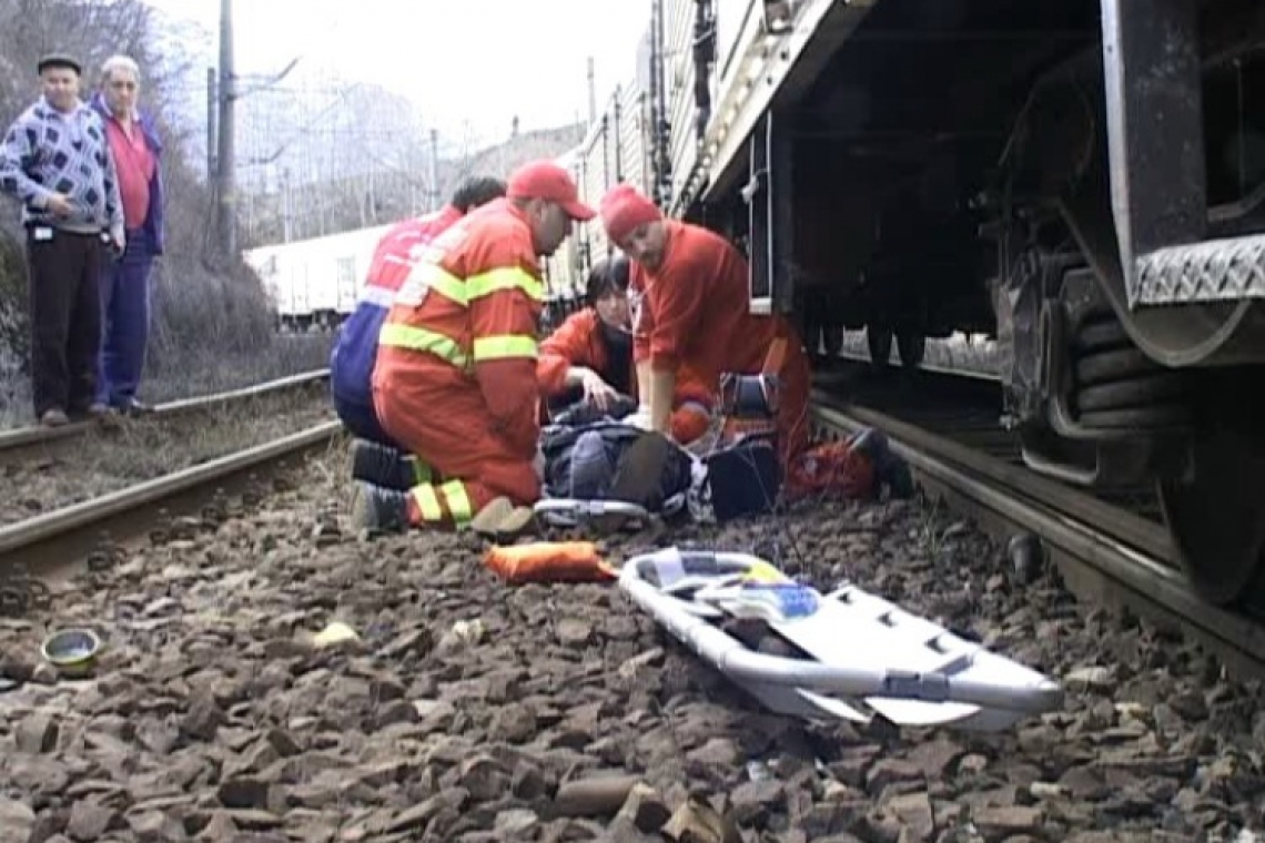 Accident feroviar la Câmpina! Tânâr lovit mortal de tren